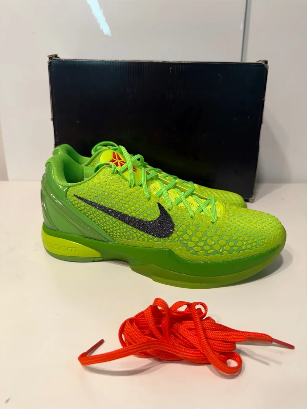 Nike Kobe 6 Proto Grinch men’s basketball shoes size 10